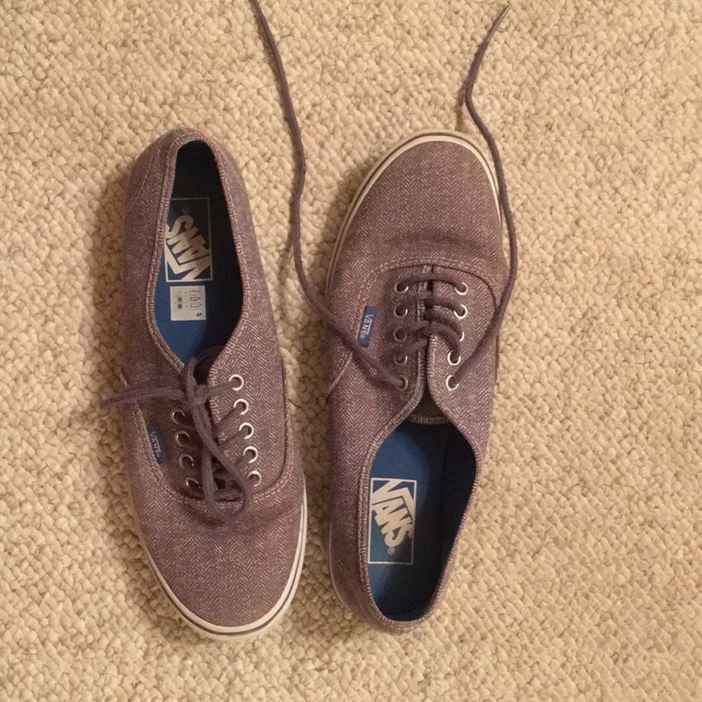 VANS - Like new- worn maybe 3 times